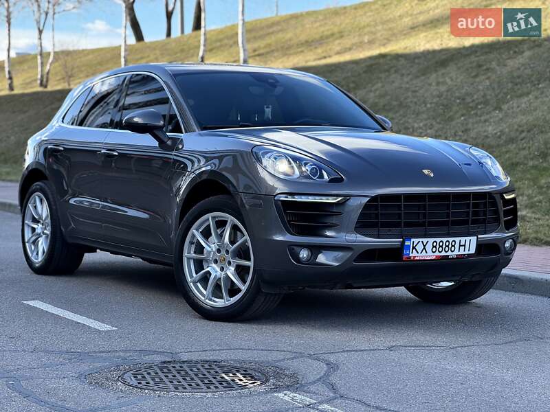 Porsche Macan (2014)