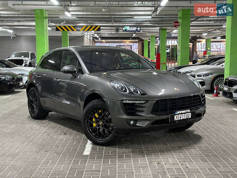 Porsche Macan (2015)