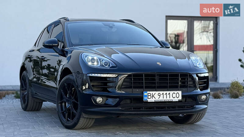 Porsche Macan (2017)
