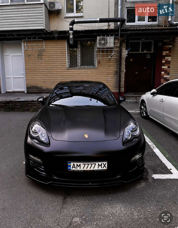 Porsche Panamera (2012)