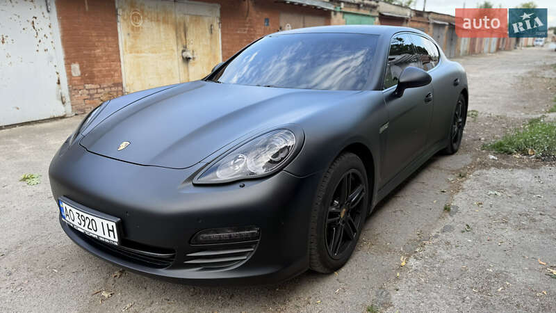 Porsche Panamera (2011)