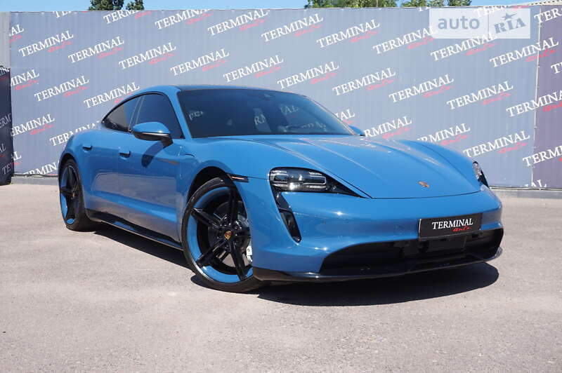 Porsche Taycan (2022)