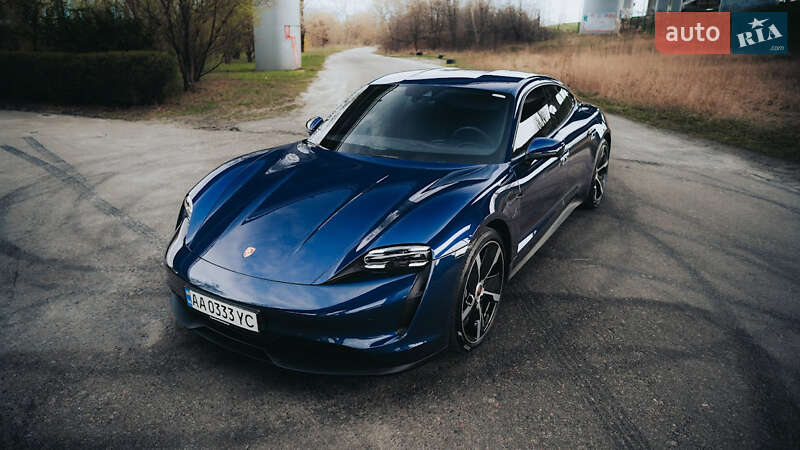 Porsche Taycan (2021)