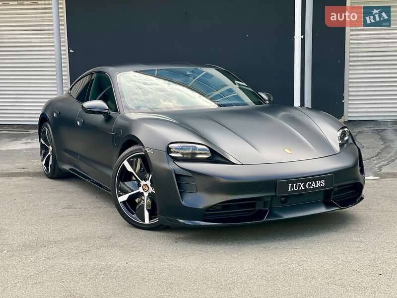 Porsche Taycan (2020)