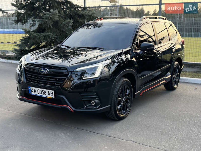Subaru Forester (2024)