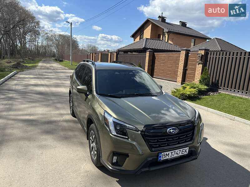 Subaru Forester (2023)
