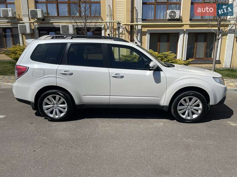 Subaru Forester (2011)