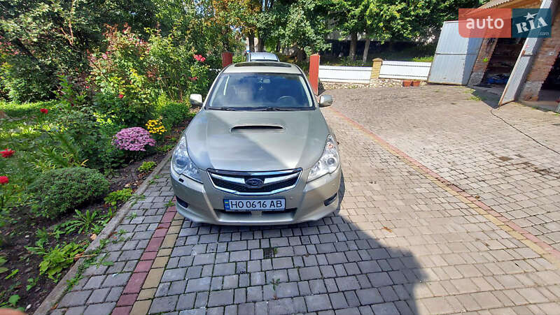 Subaru Legacy (2010)