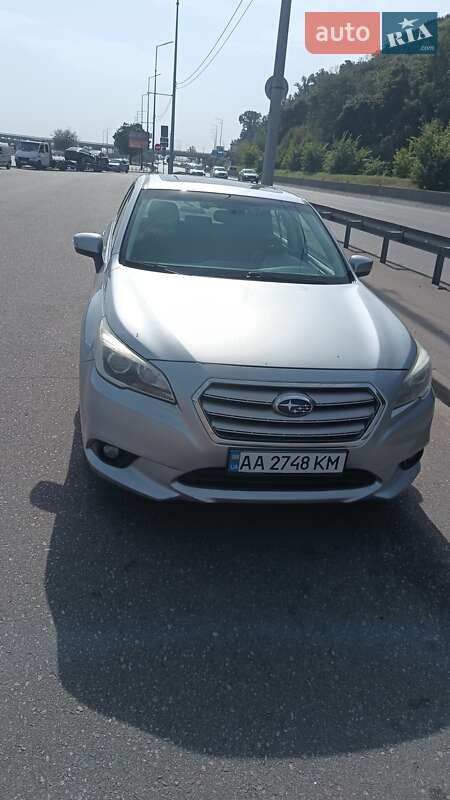 Subaru Legacy (2015)