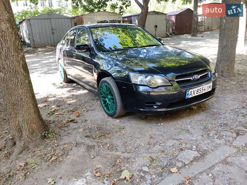Subaru Legacy (2004)