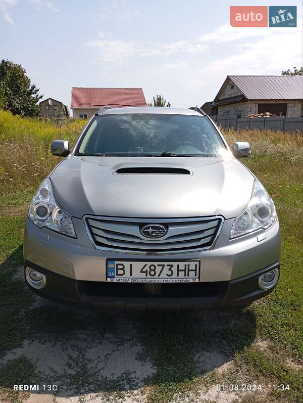 Subaru Legacy (2011)