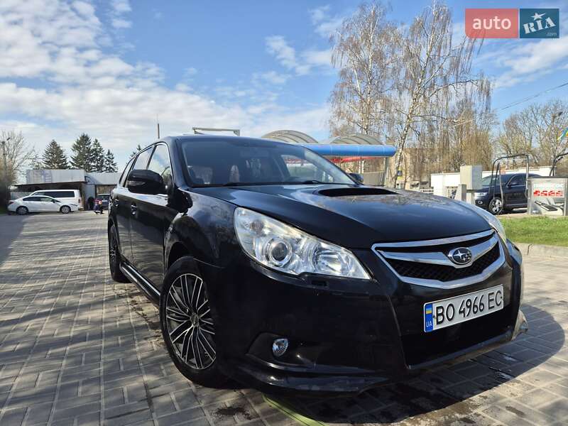 Subaru Legacy (2011)