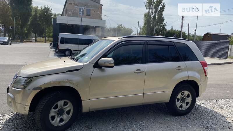 Suzuki Grand vitara (2008)
