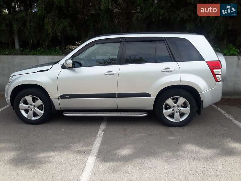 Suzuki Grand vitara (2010)