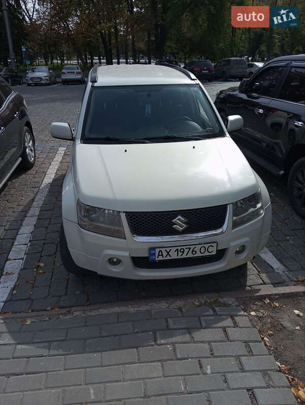 Suzuki Grand vitara (2006)