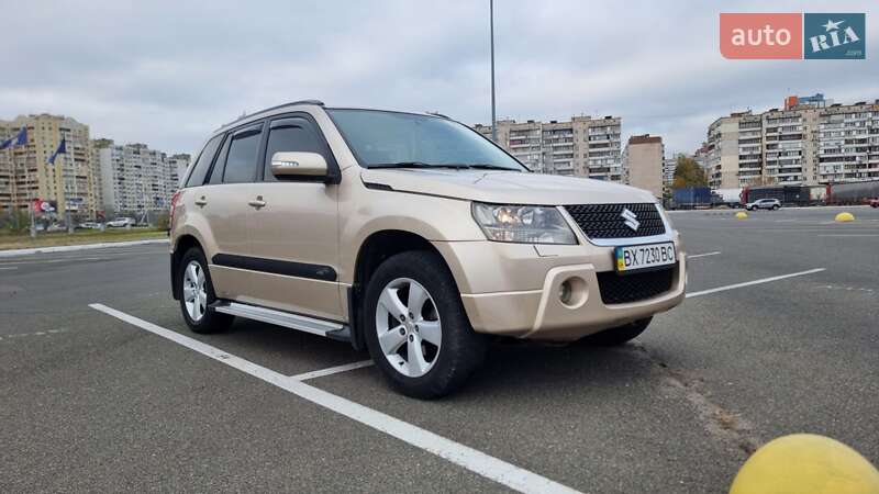 Suzuki Grand vitara (2010)