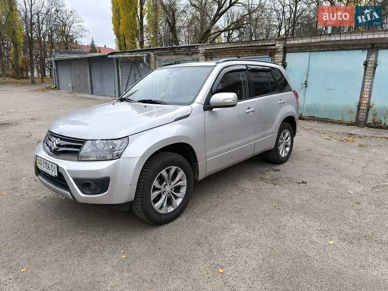 Suzuki Grand vitara (2013)