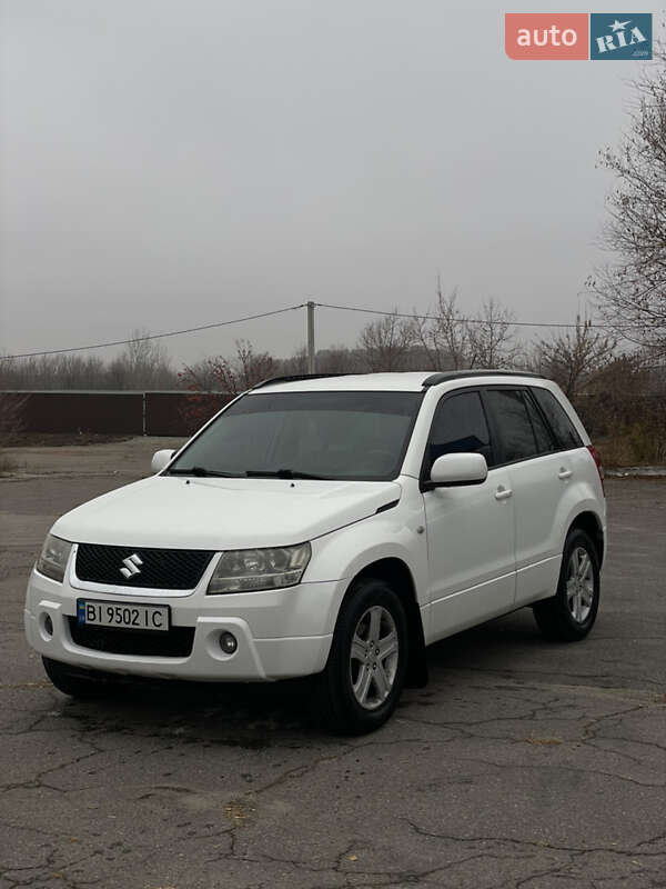 Suzuki Grand vitara (2008)