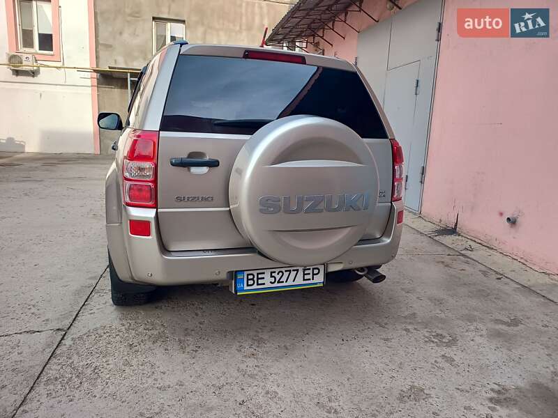 Suzuki Grand vitara (2008)