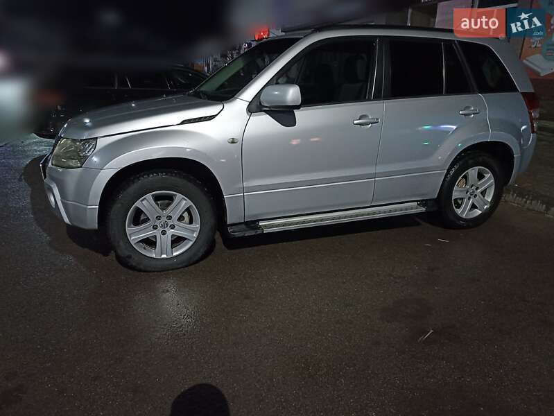Suzuki Grand vitara (2006)