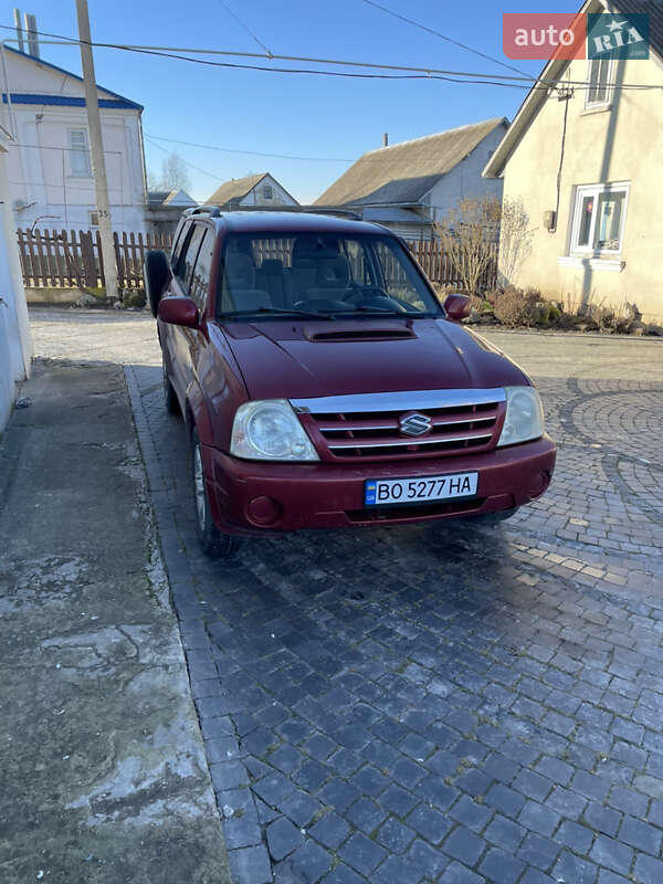 Suzuki Grand vitara (2004)