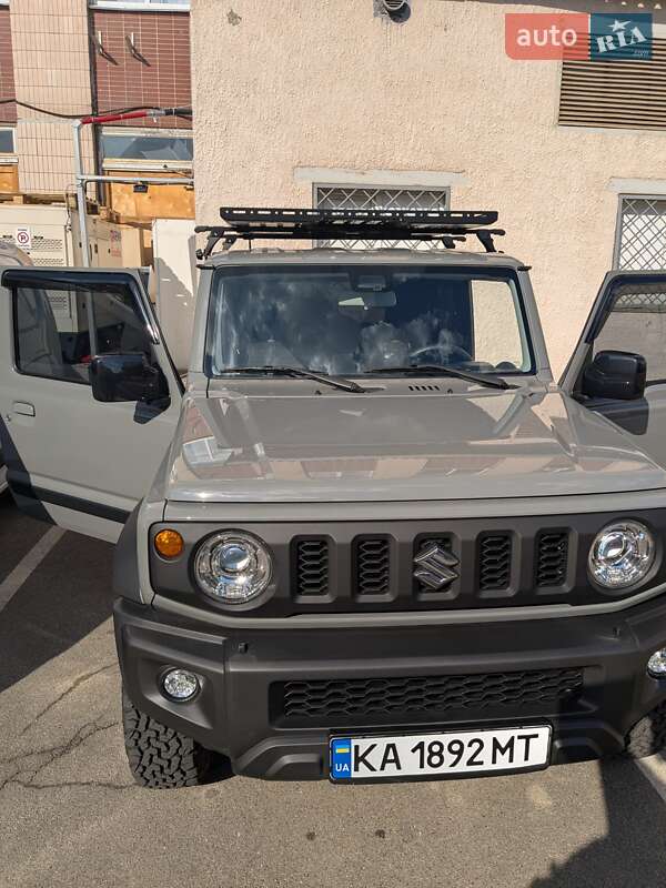 Suzuki Jimny (2024)