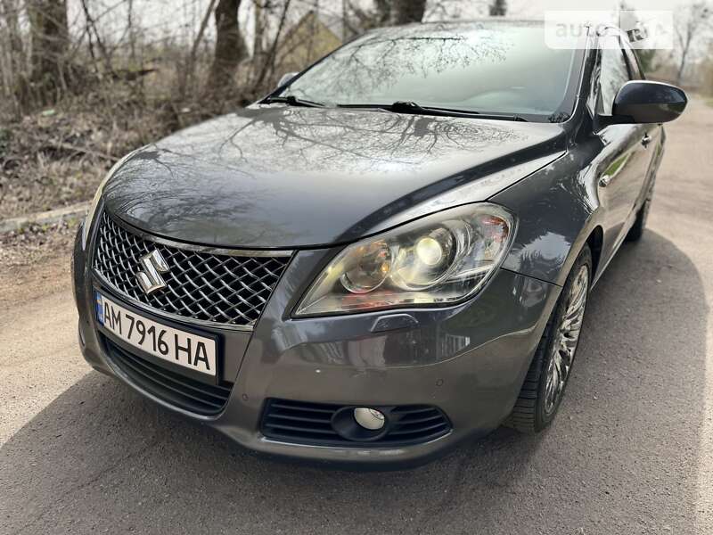 Suzuki Kizashi (2011)