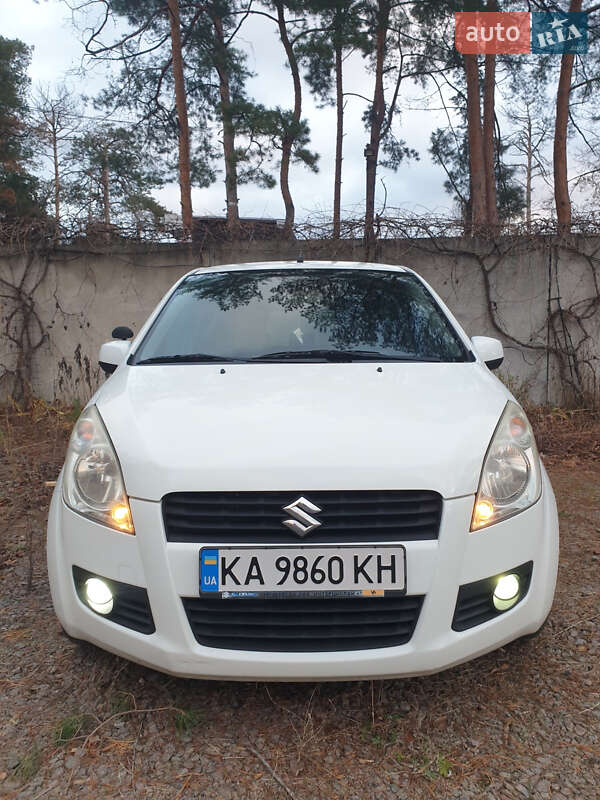 Suzuki Splash (2010)