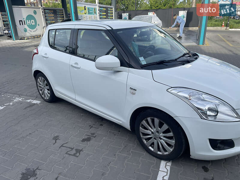 Suzuki Swift (2012)