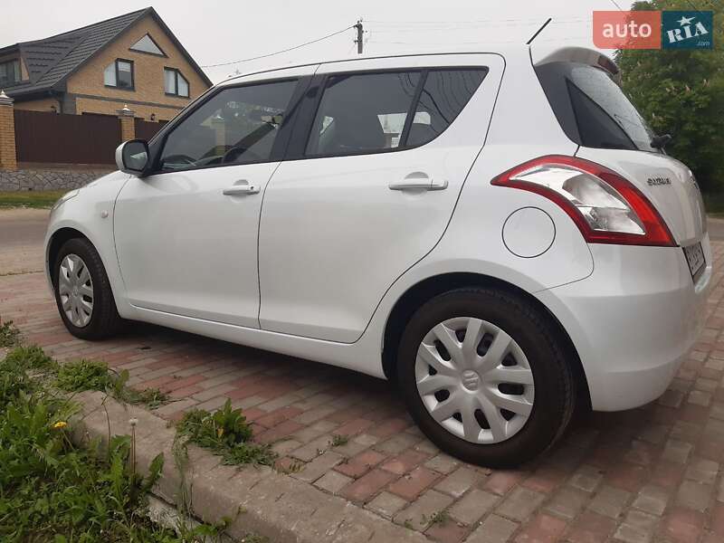 Suzuki Swift (2012)
