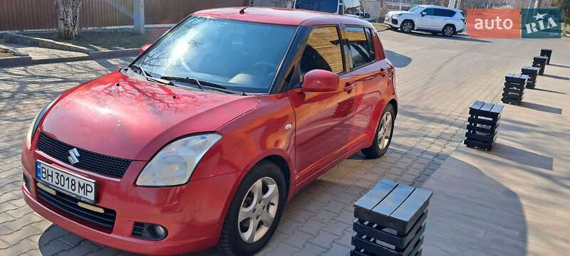 Suzuki Swift (2005)