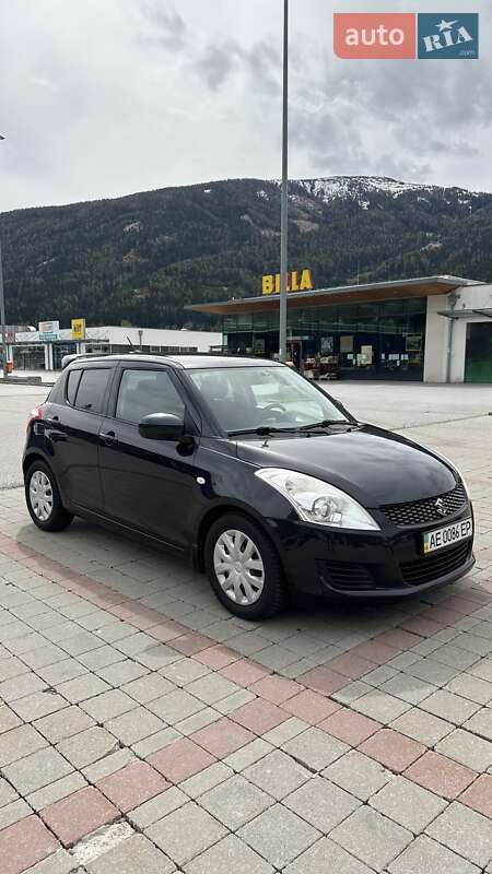 Suzuki Swift (2011)