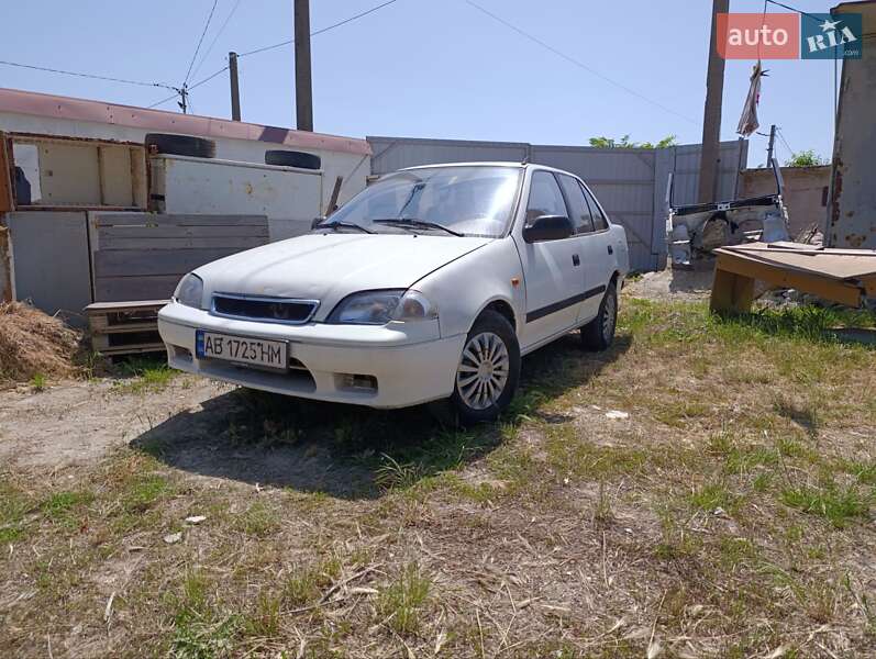 Suzuki Swift (1998)