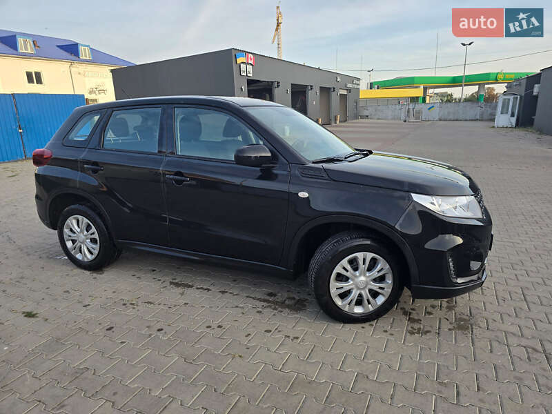 Suzuki Vitara (2021)