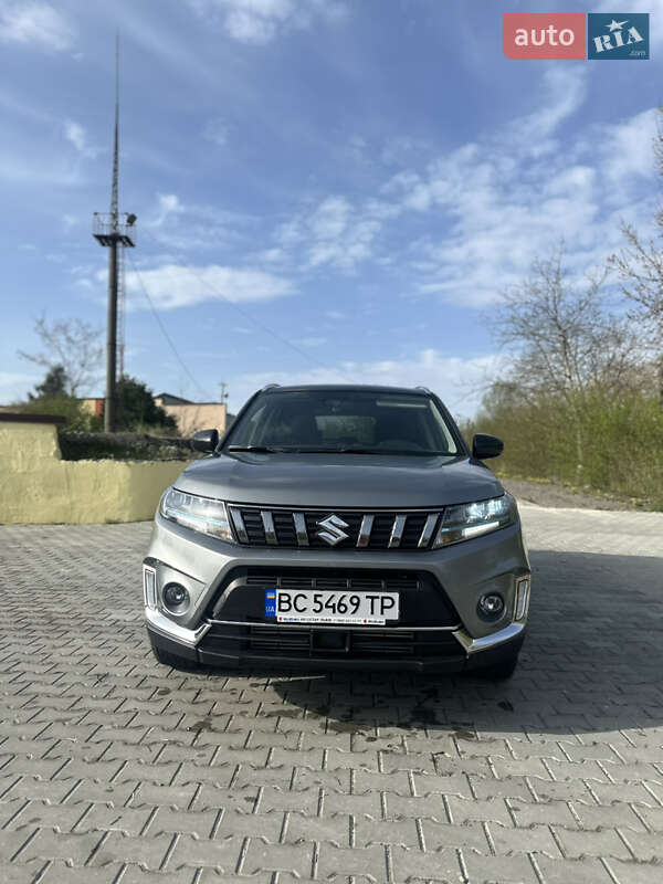 Suzuki Vitara (2024)