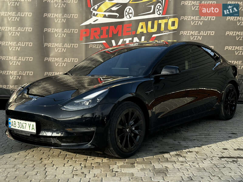 Tesla Model 3 (2022)