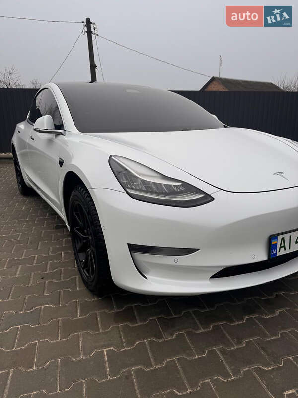 Tesla Model 3 (2018)