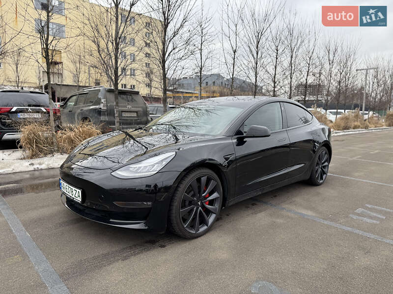 Tesla Model 3 (2020)