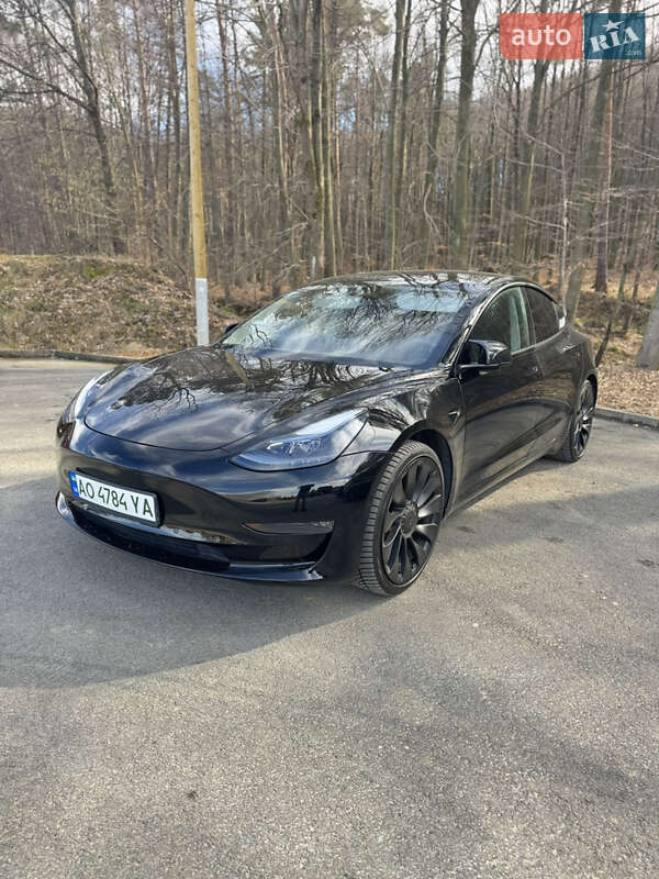 Tesla Model 3 (2021)