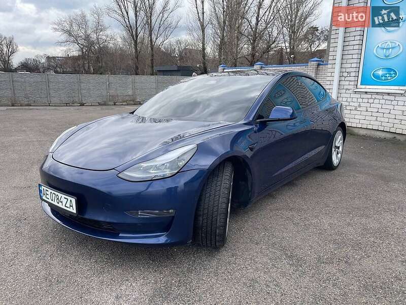 Tesla Model 3 (2020)