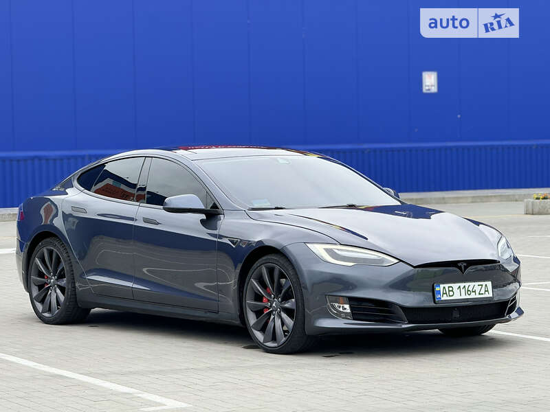 Tesla Model s (2014)
