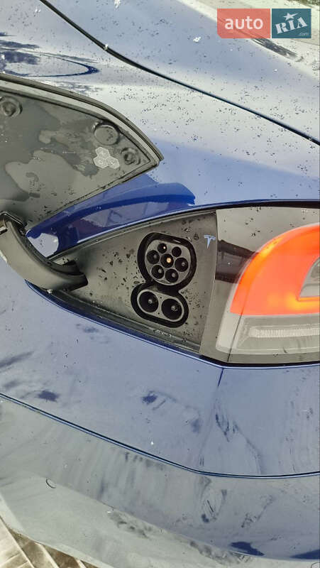 Tesla Model s (2022)