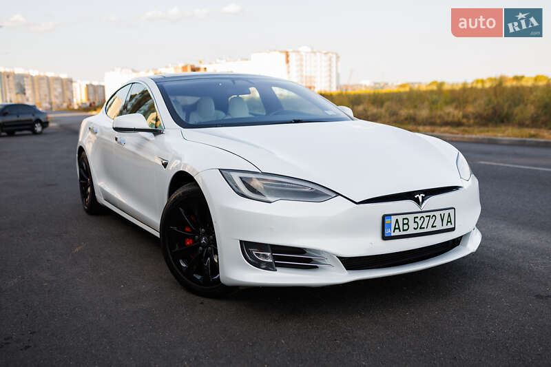 Tesla Model s (2018)