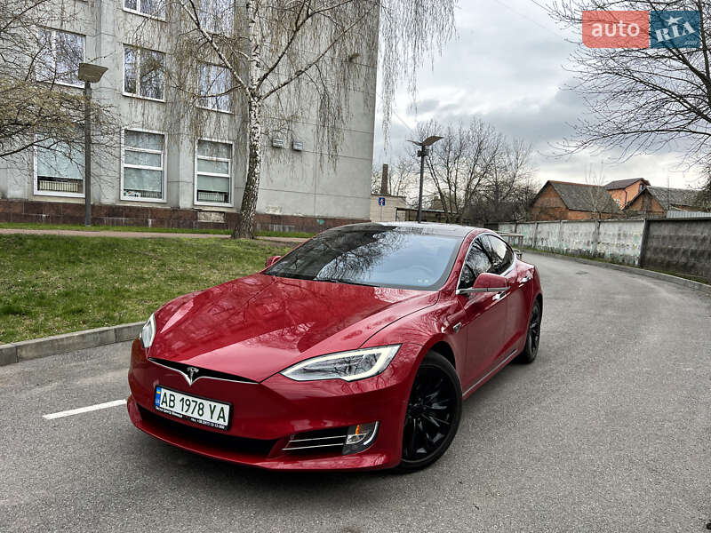 Tesla Model s (2016)
