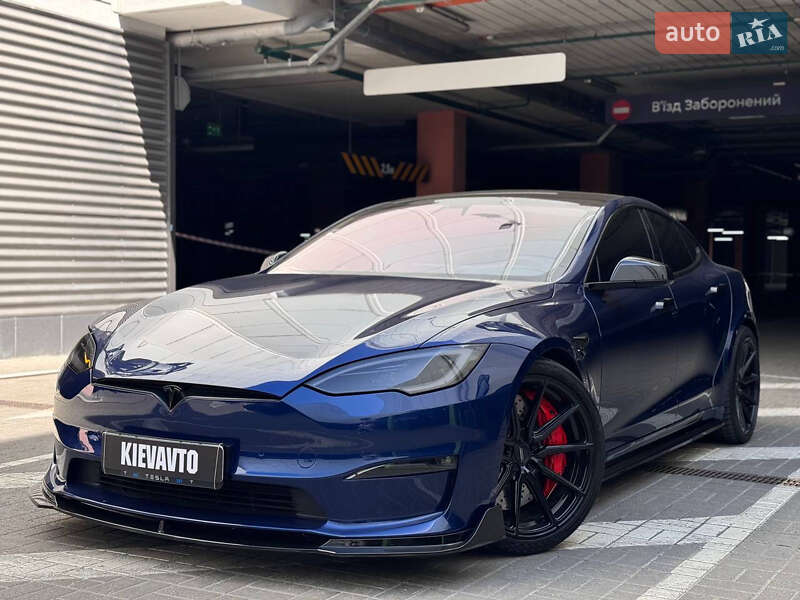 Tesla Model s (2021)