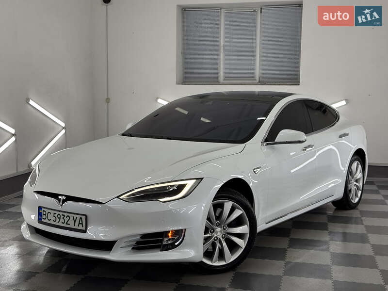 Tesla Model s (2016)
