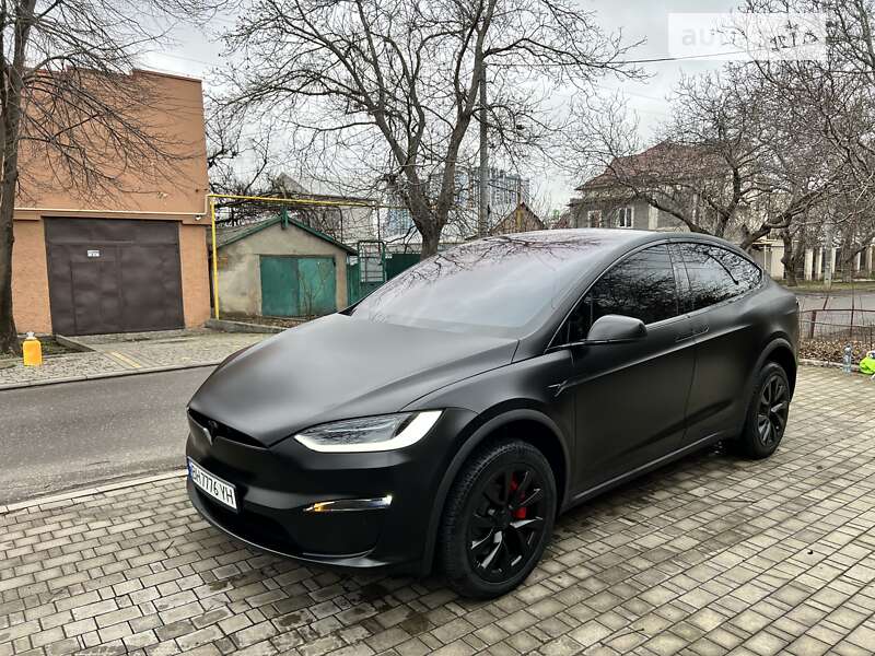 Tesla Model x (2022)