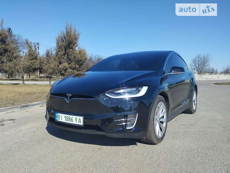 Tesla Model x (2016)