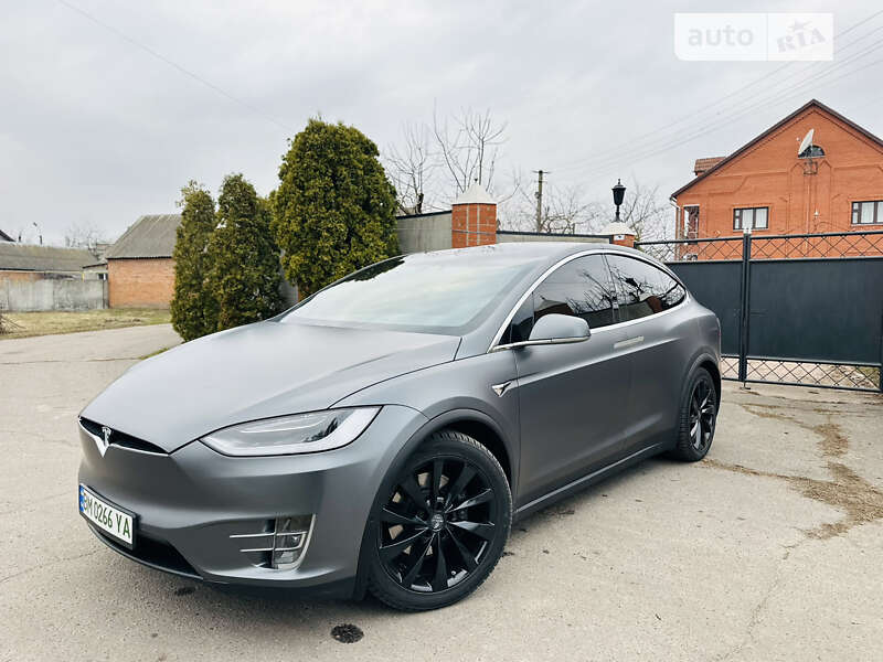 Tesla Model x (2017)