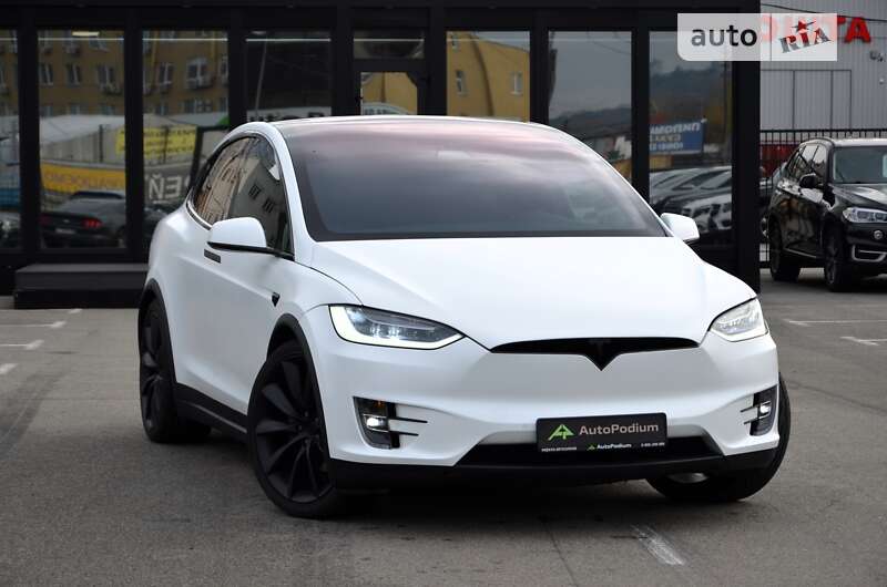 Tesla Model x (2018)
